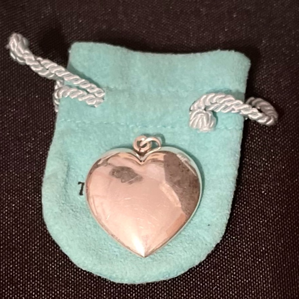 Tiffany & Co. Sterling Silver Puffy Heart Pendant Large 925 Necklace Charm Pouch